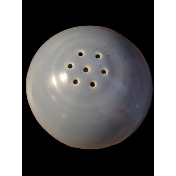 Fiestaware Ball Salt and Pepper Shakers in Periwinkle Blue Retired - Picture 5 of 6